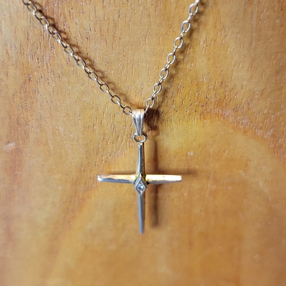 Vintage Marbro 12K Gold Filled Cross w/ 19" Long Gold Tone Chain Costume Jewelry - Picture 6 of 12